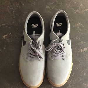 Nike SB Skating Shoe